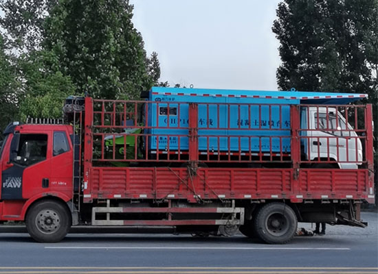 雄安車載混凝土濕噴臺(tái)車、空壓機(jī)發(fā)貨現(xiàn)場(chǎng)